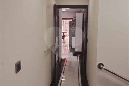 Casa à venda com 5 quartos, sendo 4 suítes, no condomínio Santa Teresa, Jundiaí - SP