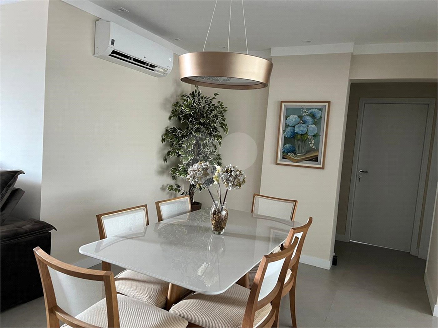 Apartamento à venda com 3 suítes em Vila Independência, Sorocaba, SP