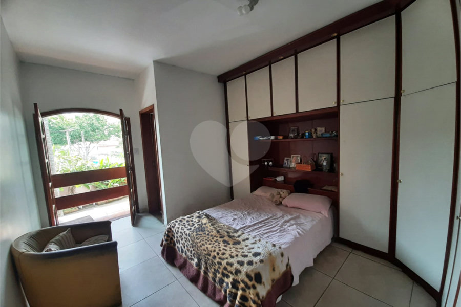Casa à venda com 3 quartos, sendo 1 suíte, no condomínio Cantareira Park, São Paulo - SP