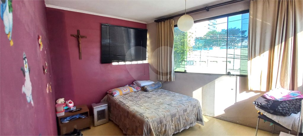 Sobrado à venda com 4 quartos, sendo 1 suíte, em Vila Dom Pedro Ii, São Paulo, SP