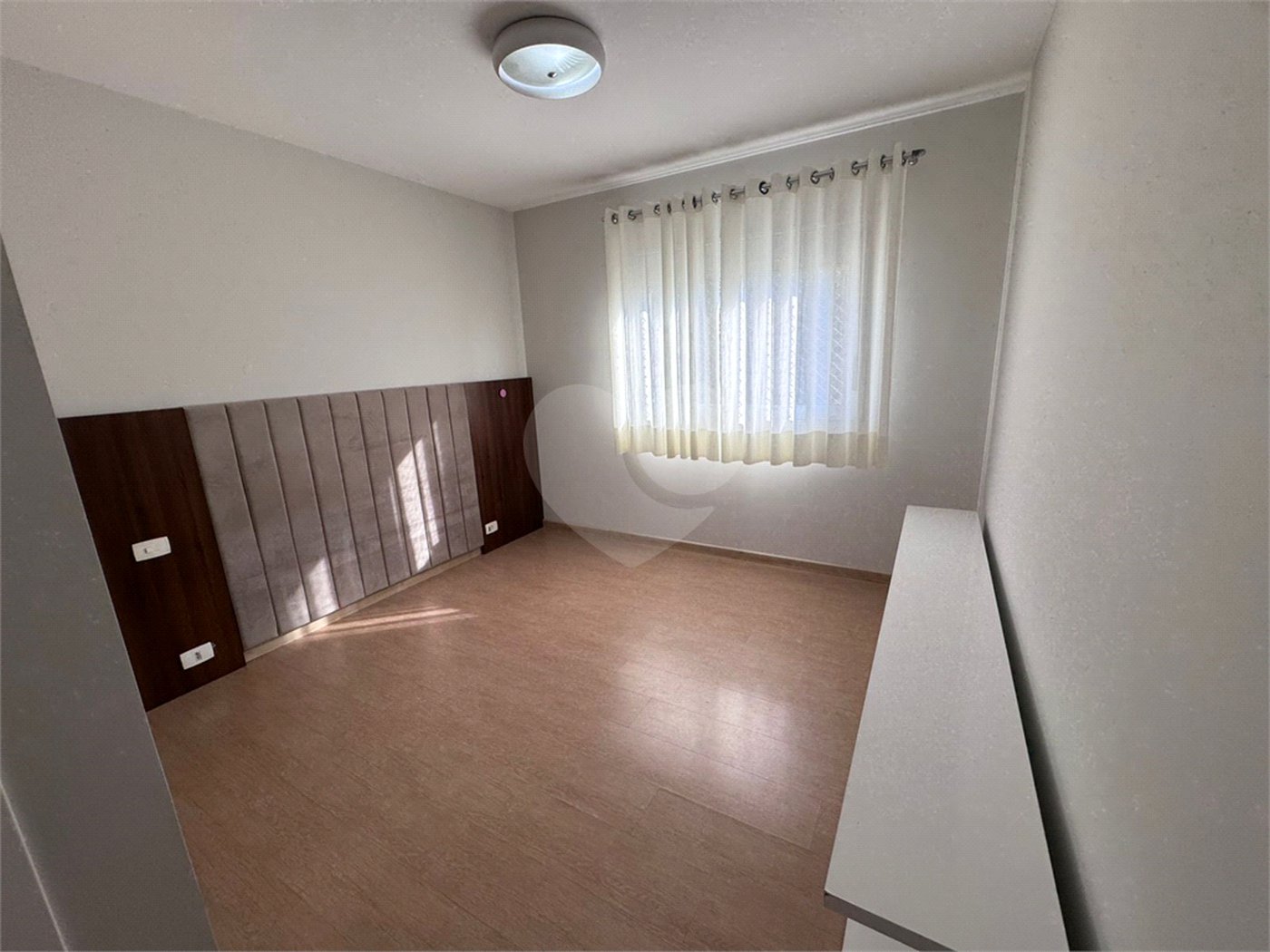Apartamento para alugar com 3 quartos, sendo 1 suíte,  em Pinheiros, São Paulo, SP