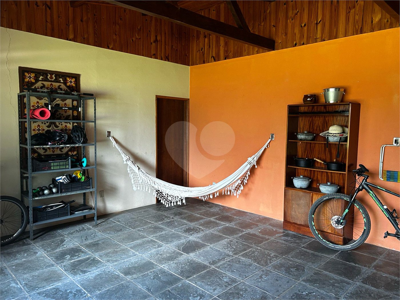 Casa à venda com 4 quartos, sendo 2 suítes, em Vila Aparecida, Itapetininga, SP