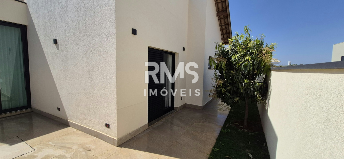 Casa à venda com 3 suítes em Residencial Saint Paul, Itu, SP