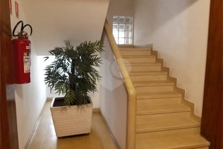 Apartamento à venda com 2 quartos, sendo 1 suíte, em Higienópolis, São Paulo, SP
