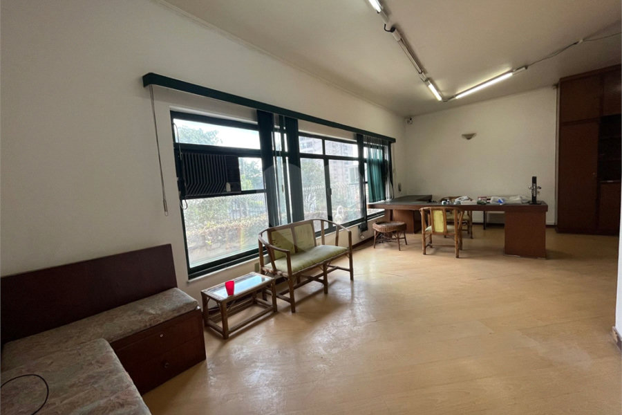 Sobrado à venda com 4 quartos, sendo 1 suíte, em Vila Guilherme, São Paulo, SP