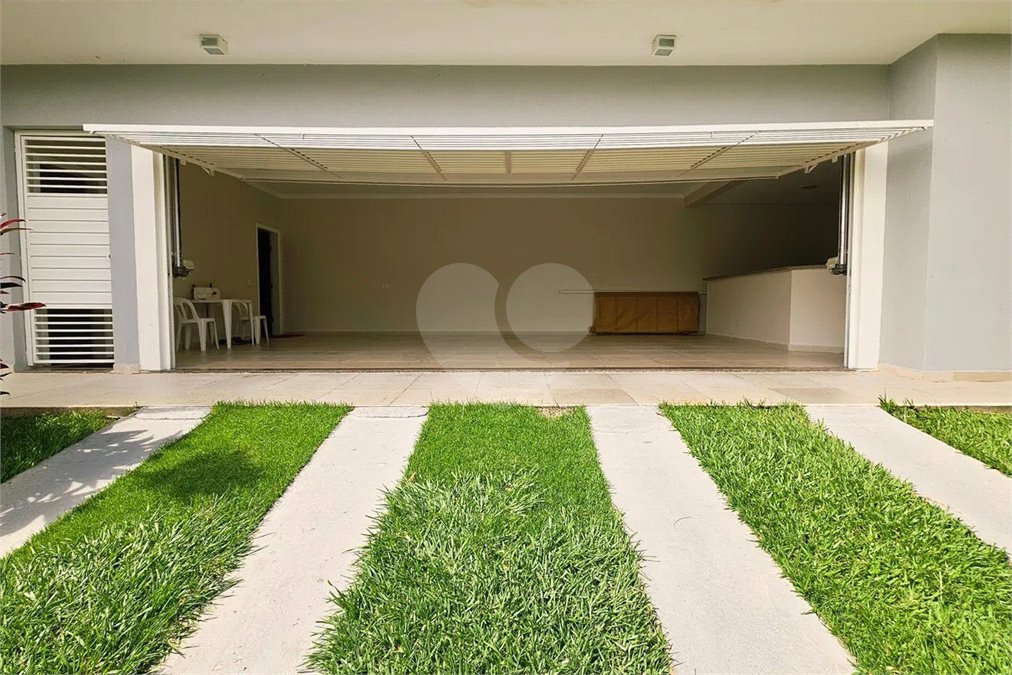 Casa à venda com 5 suítes no condomínio Capital Ville 2, Jundiaí - SP