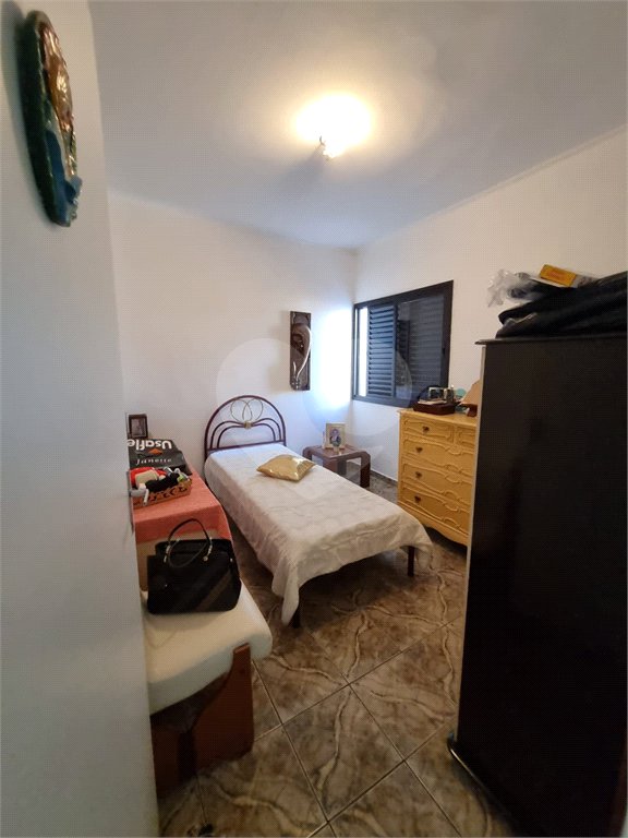 Sobrado à venda com 3 quartos em Bortolândia, São Paulo, SP
