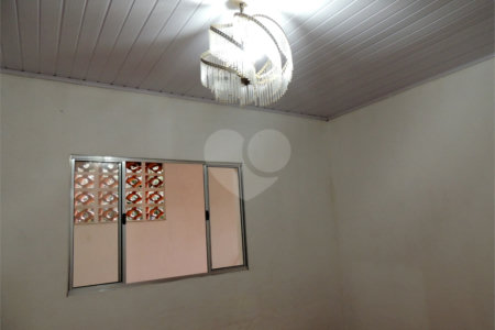 Casa à venda com 2 quartos em Jardim Lago Azul II, Louveira, SP
