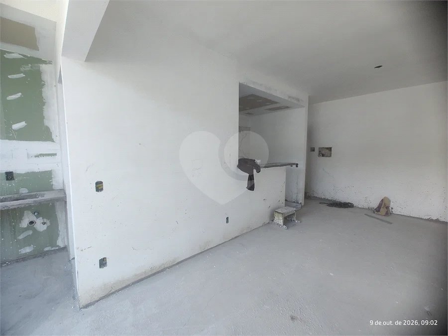 Apartamento 2 dormitórios (1 suíte) com vaga garagem, excelente localização, programa MCMV
