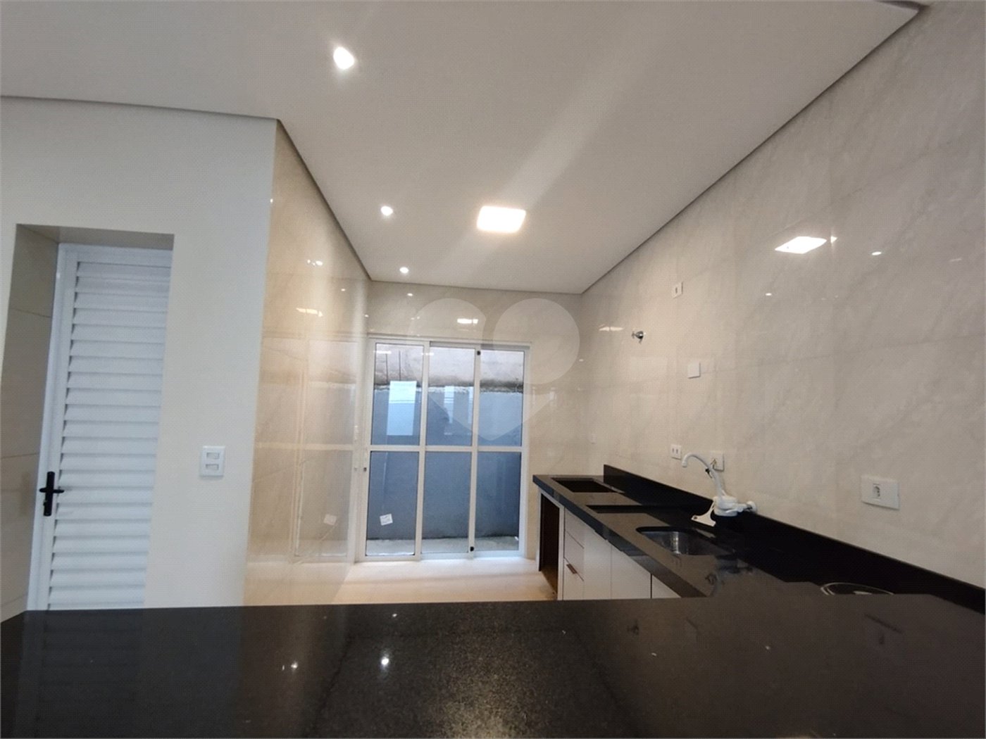 Casa à venda com 2 quartos em Jardim das Pedras, São Paulo, SP