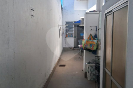 Casa à venda com 3 quartos, sendo 2 suítes, no condomínio Rio Bon, Rio de Janeiro - RJ