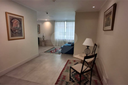 Apartamento à venda com 3 quartos, sendo 1 suíte,  em Indianópolis, São Paulo, SP
