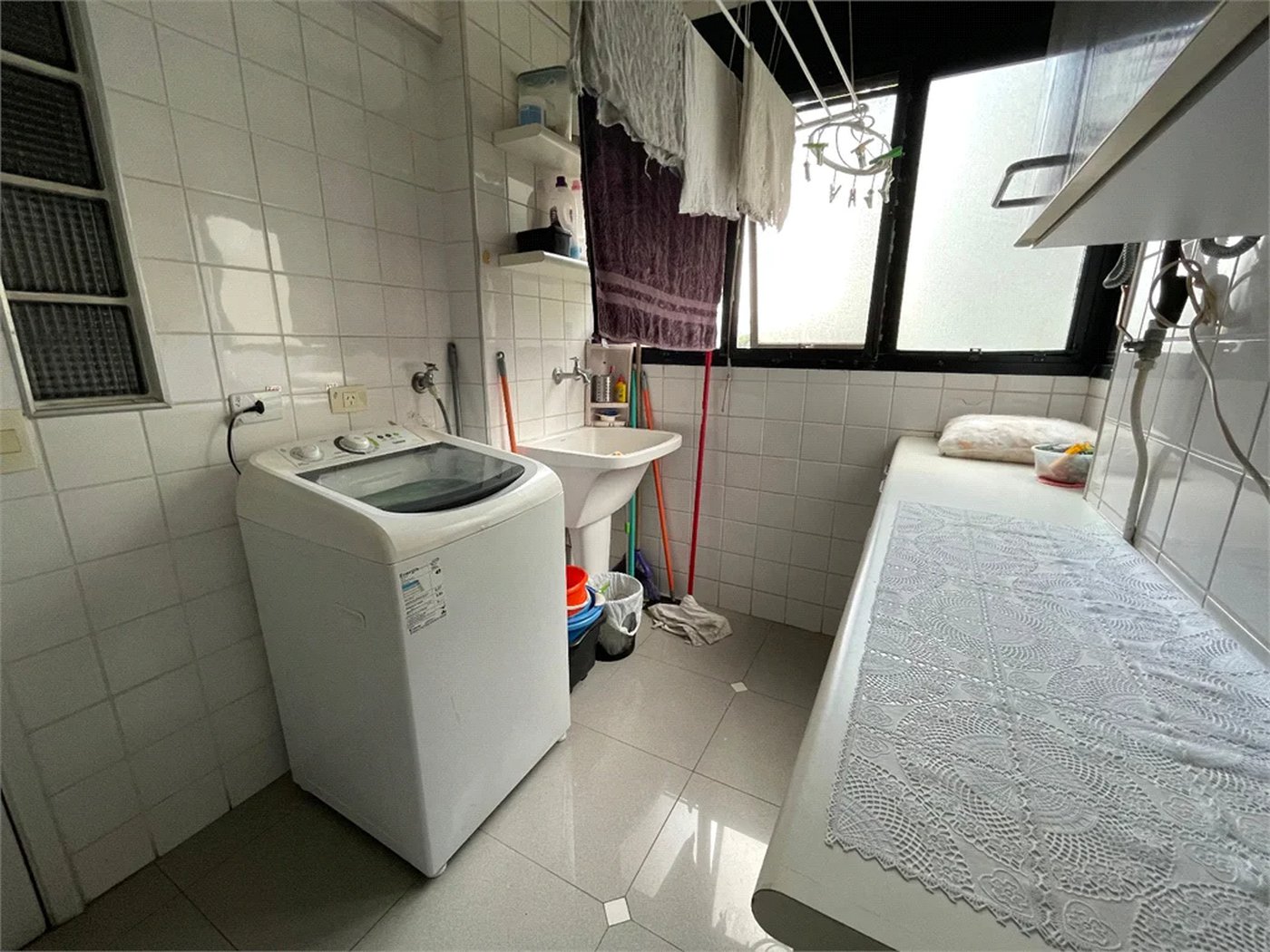 Apartamento à venda com 3 quartos, sendo 1 suíte,  em Lar São Paulo, São Paulo, SP