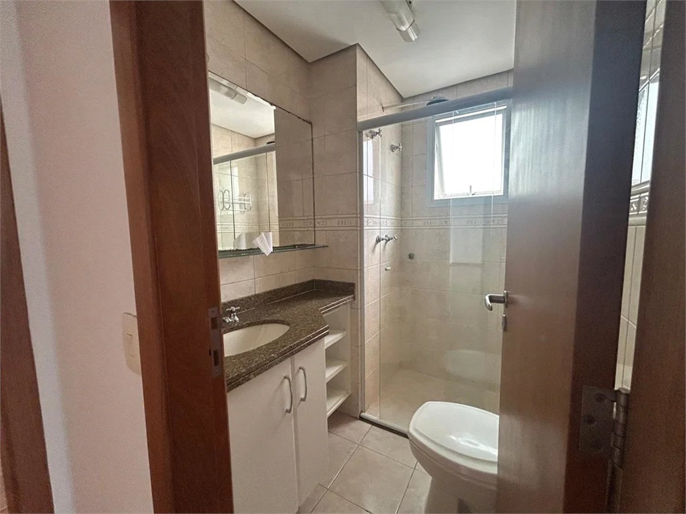 Apartamento para alugar com 3 quartos, sendo 1 suíte, em Pinheiros, São Paulo, SP