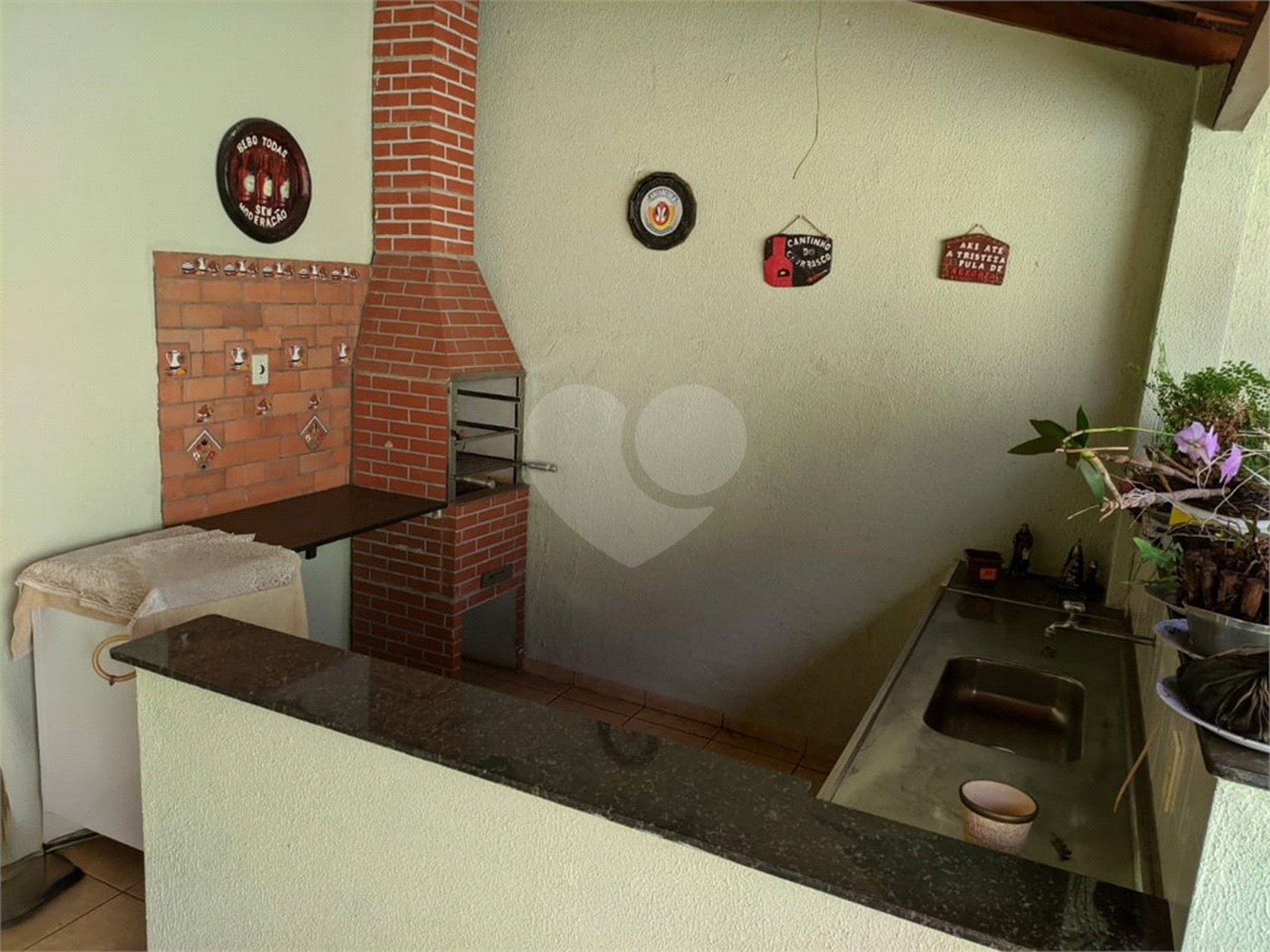 Casa à venda com 4 quartos, sendo 1 suíte, em Valentina Figueiredo, Ribeirão Preto, SP
