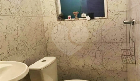 Sobrado à venda com 3 quartos, sendo 1 suíte, em Vila Constança, São Paulo, SP