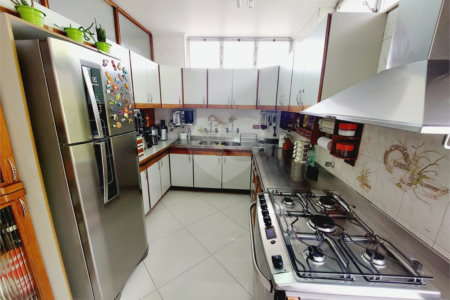 Casa à venda com 3 quartos, sendo 1 suíte, em Vila Bela Aliança, São Paulo, SP