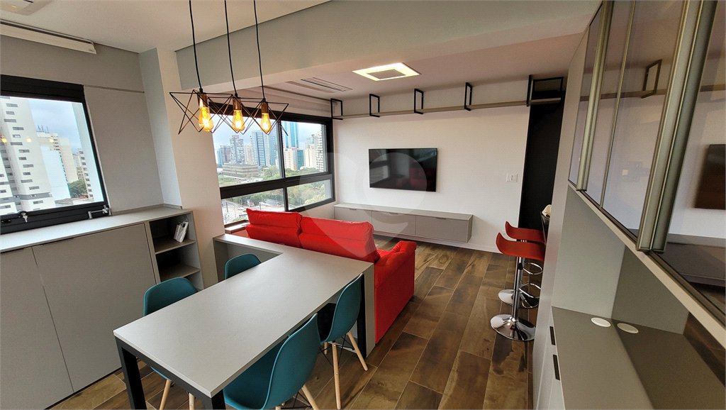 Apartamento de 2 quartos mobiliado à venda no Paraíso