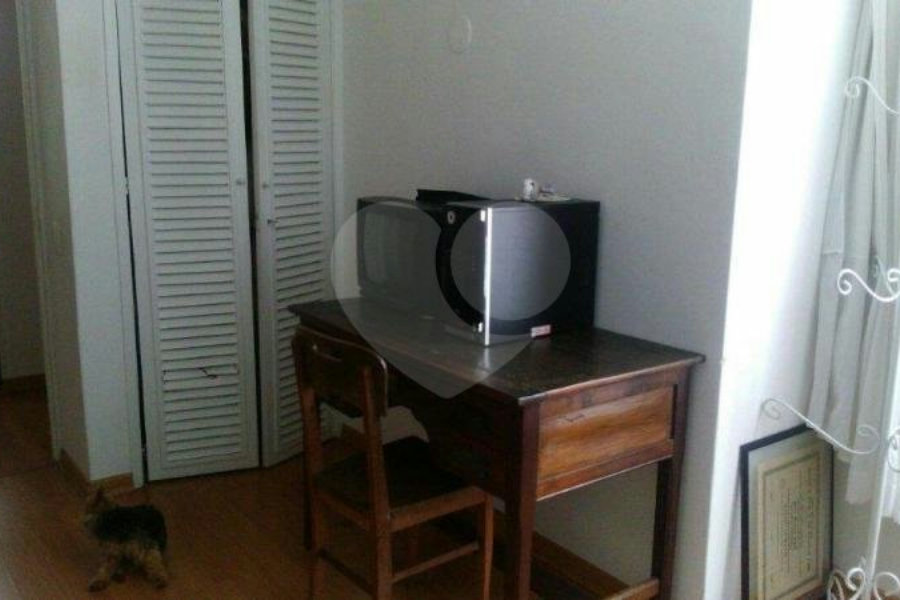 Sobrado à venda com 5 quartos, sendo 2 suítes, em Butantã, São Paulo, SP