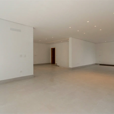 Casa à venda com 4 quartos, sendo 1 suíte,  em Jardim Guedala, São Paulo, SP