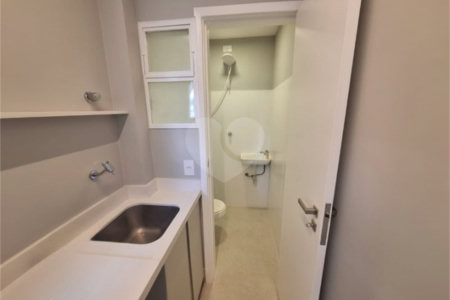 Apartamento à venda com 3 quartos, sendo 1 suíte, em Itaim Bibi, São Paulo, SP