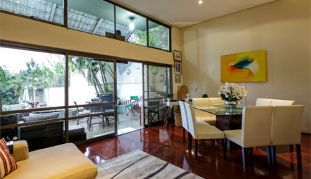 Casa à venda com 4 quartos, sendo 3 suítes,  em Alto da Boa Vista, São Paulo, SP