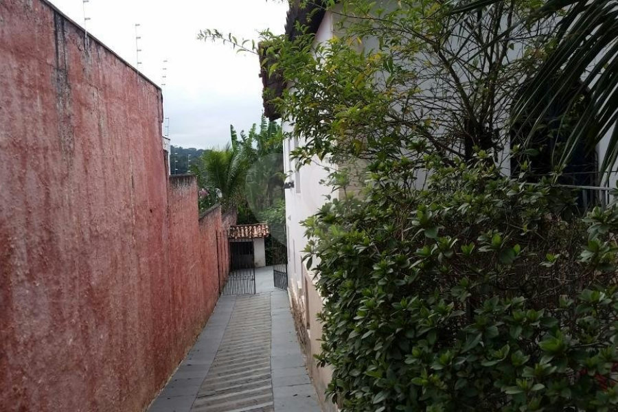 Casa à venda com 3 quartos em Horto, São Paulo, SP