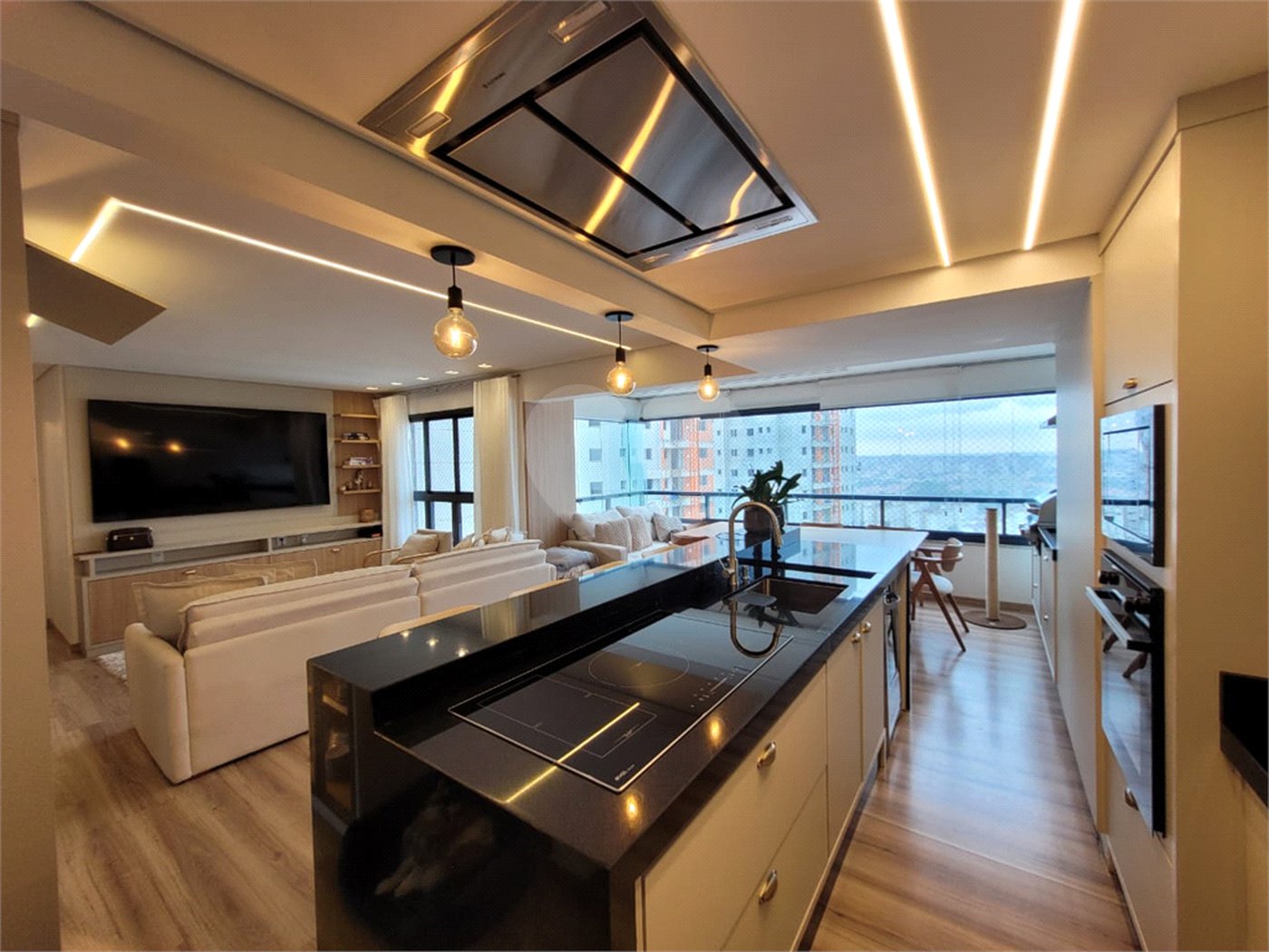 Apartamento à venda com 3 suítes em Parque Campolim, Sorocaba, SP