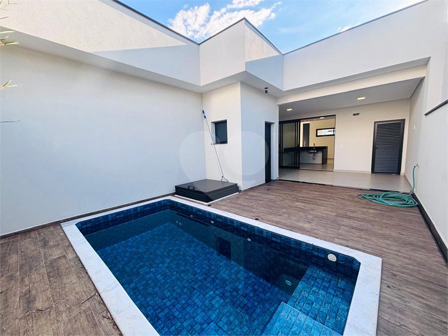 Casa à venda com 3 suítes no condomínio Residencial Chácara Ondina, Sorocaba - SP