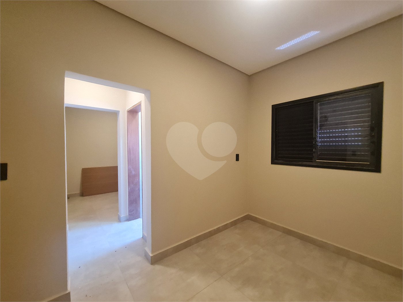 Casa à venda com 3 quartos, sendo 2 suítes, no condomínio Reserva Ipanema I, Sorocaba - SP