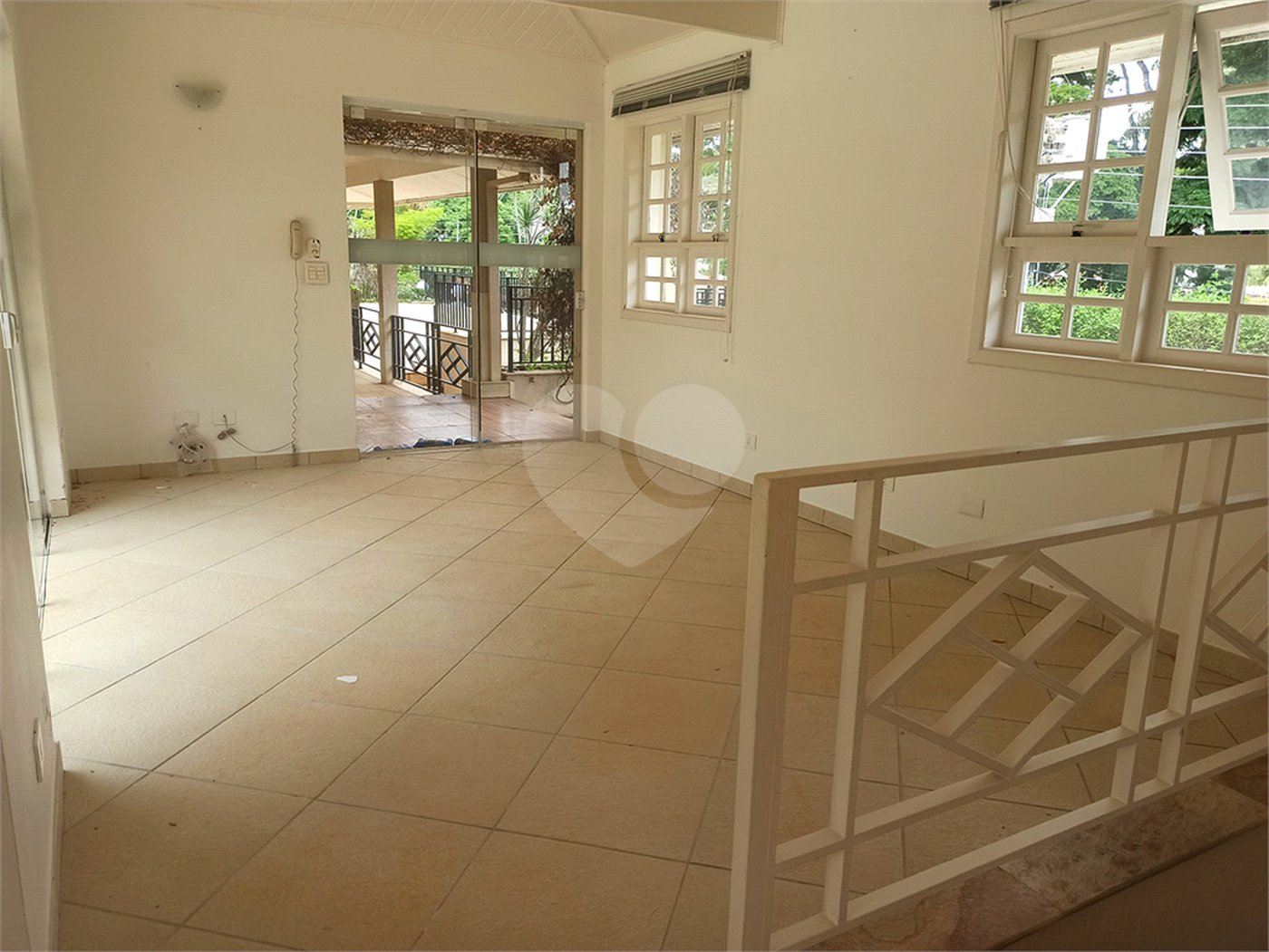 Casa à venda ou para alugar com 6 quartos, sendo 4 suítes, em Jardim Itaperi, Atibaia, SP