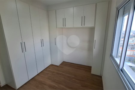 Apartamento à venda ou para alugar com 2 quartos em Parque Vitória, São Paulo, SP