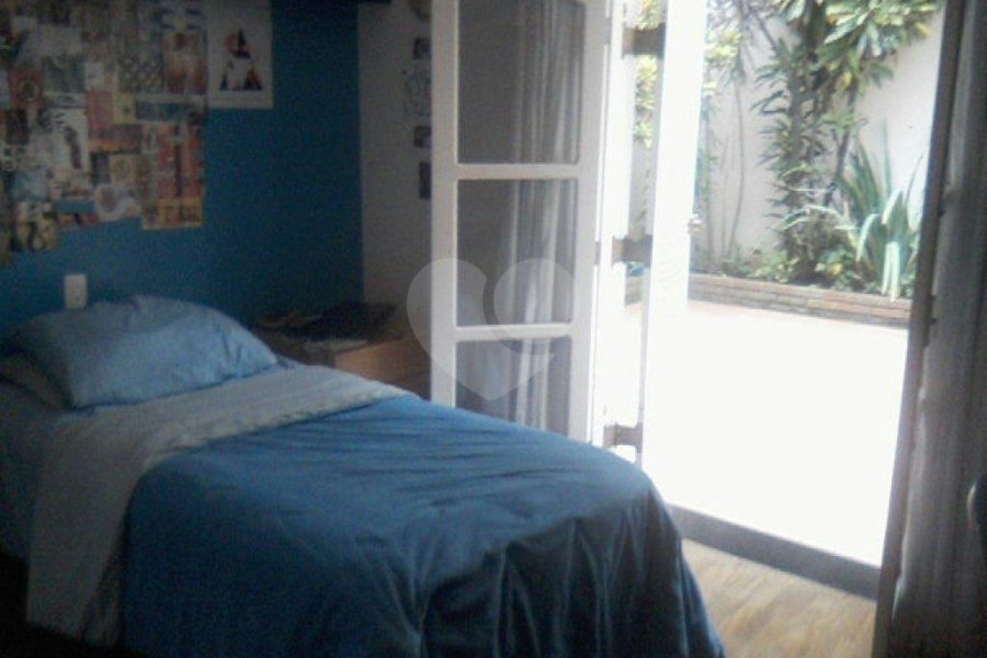 Sobrado à venda com 5 quartos, sendo 1 suíte, em Imirim, São Paulo, SP