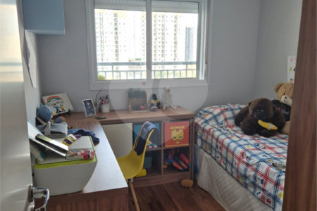 Apartamento à venda com 2 quartos, sendo 1 suíte,  em Quarta Parada, São Paulo, SP