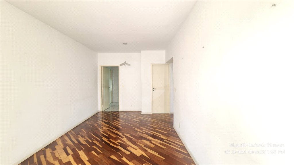 Apartamento à venda com 3 quartos, sendo 1 suíte, em Vila Gilda, Santo André, SP