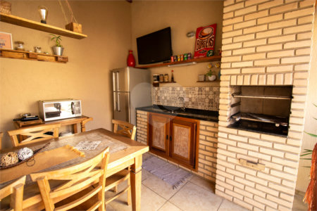 Casa à venda com 3 quartos, sendo 1 suíte,  em Jardim Villaça, São Roque, SP