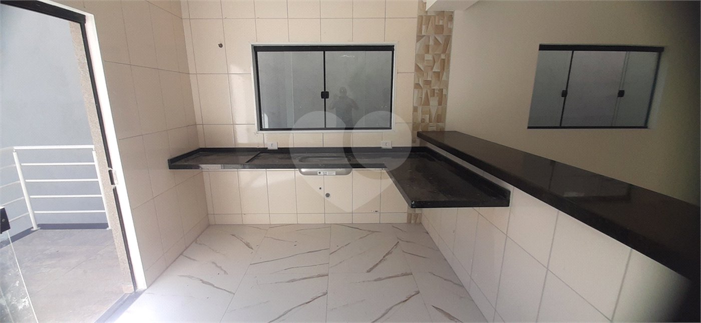 Sobrado à venda com 3 quartos, sendo 1 suíte, em Serra da Cantareira, Mairiporã, SP