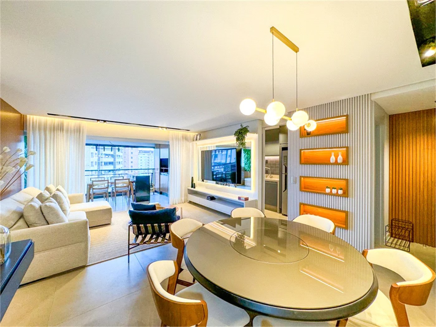 Apartamento à venda com 3 quartos, sendo 1 suíte,  em Vila Suzana, São Paulo, SP