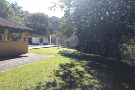 Sítio à venda com 9 quartos, sendo 7 suítes, no Centro, Monteiro Lobato, SP