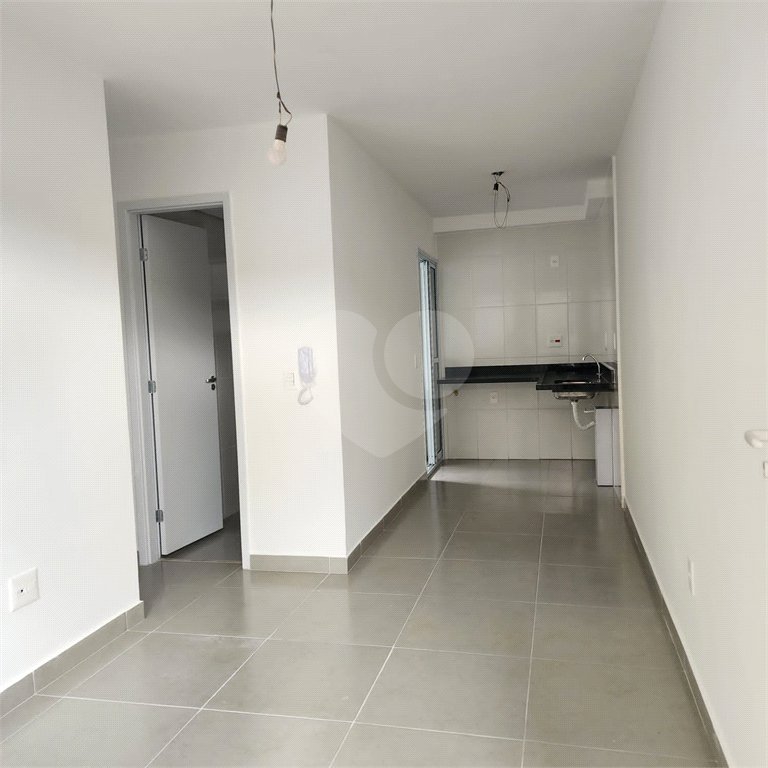 Casa à venda com 2 quartos, sendo 1 suíte, no condomínio Residencial Sanches, São Paulo - SP