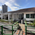 Casa à venda com 4 quartos, sendo 2 suítes, em Jardim Prudência, São Paulo, SP