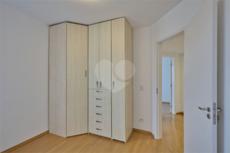 Apartamento à venda com 3 quartos, sendo 1 suíte, em Alto da Boa Vista, São Paulo, SP