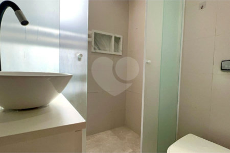 Apartamento à venda com 3 quartos em Alto de Pinheiros, São Paulo, SP