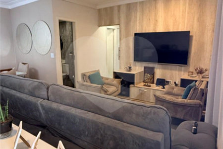 Apartamento à venda com 3 quartos, sendo 1 suíte, em Jardim Tupanci, Barueri, SP