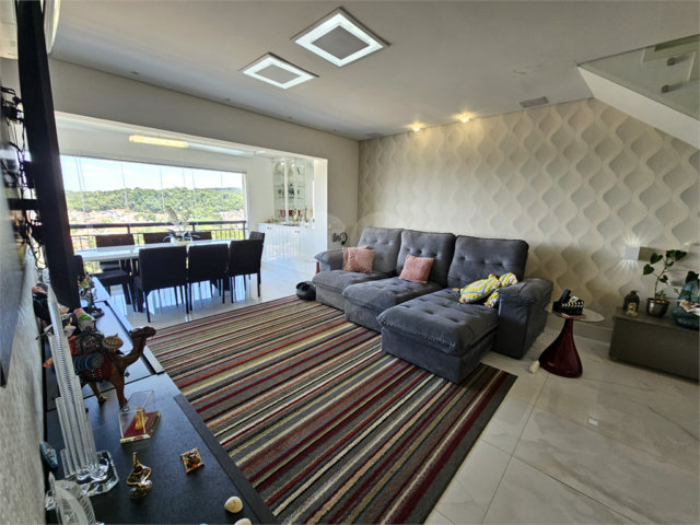 Apartamento à venda com 3 quartos, sendo 2 suítes,  em Tremembé, São Paulo, SP