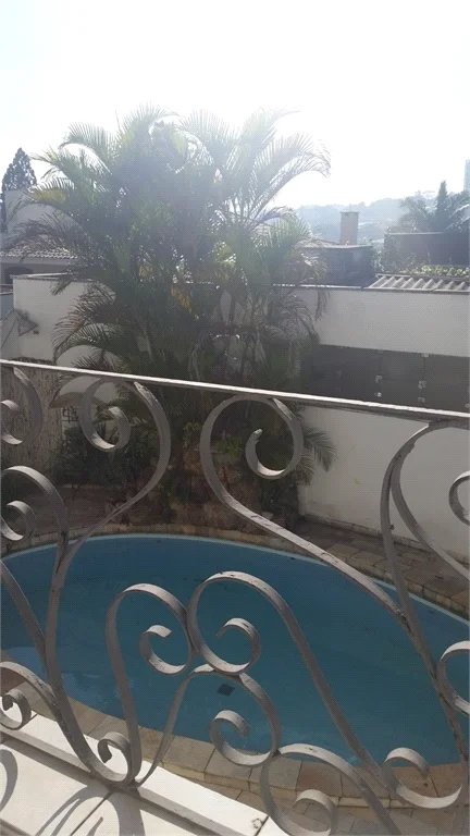 Sobrado à venda com 4 quartos, sendo 2 suítes, em Jardim Leonor, São Paulo, SP