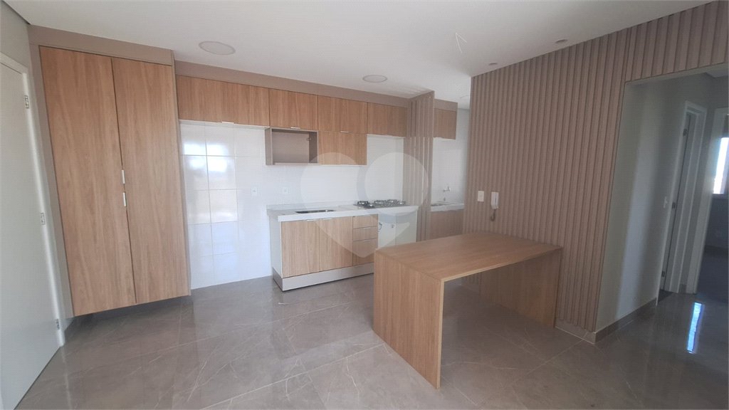 Apartamento à venda com 3 quartos, sendo 1 suíte, em Wanel Ville, Sorocaba, SP