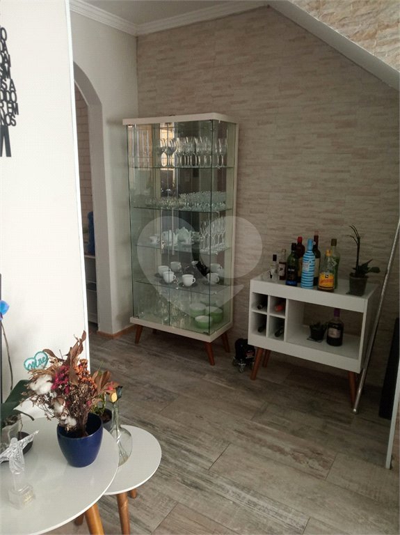 Sobrado à venda com 3 quartos, sendo 1 suíte,  em Tremembé, São Paulo, SP