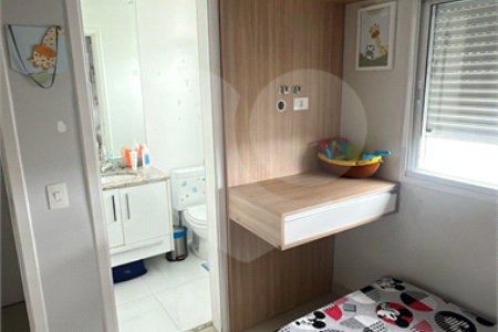 Apartamento à venda com 2 suítes em Parque Reboucas, São Paulo, SP