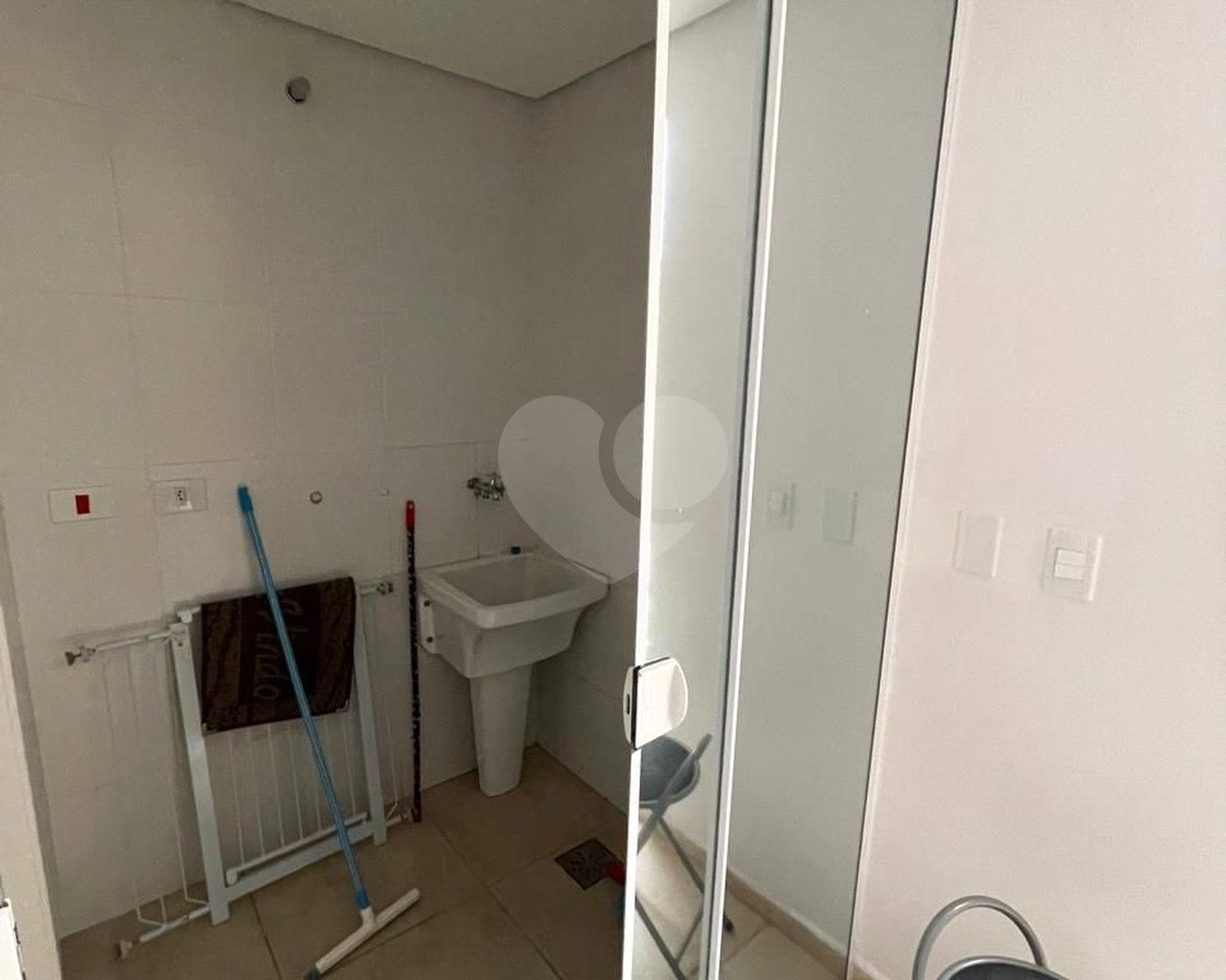 Casa à venda com 2 quartos, sendo 1 suíte, no condomínio Firenze, Sorocaba - SP